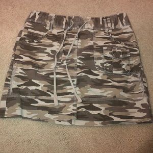 size 0  camo skirt